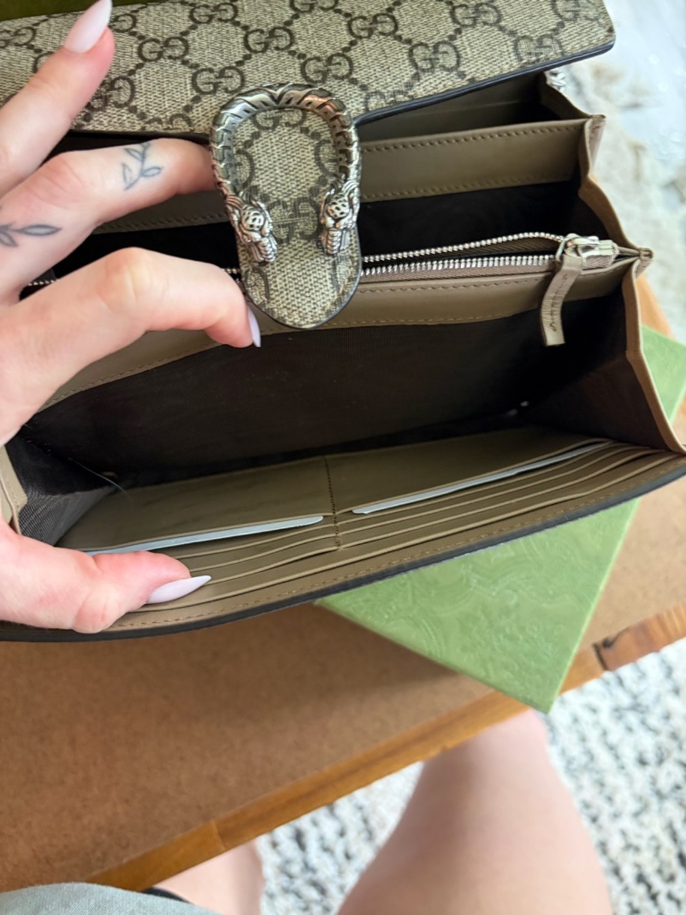 Gucci Beige/Tan Dionysus Wallet on Chain SOLD OUT ONLINE - Picture 4 of 7